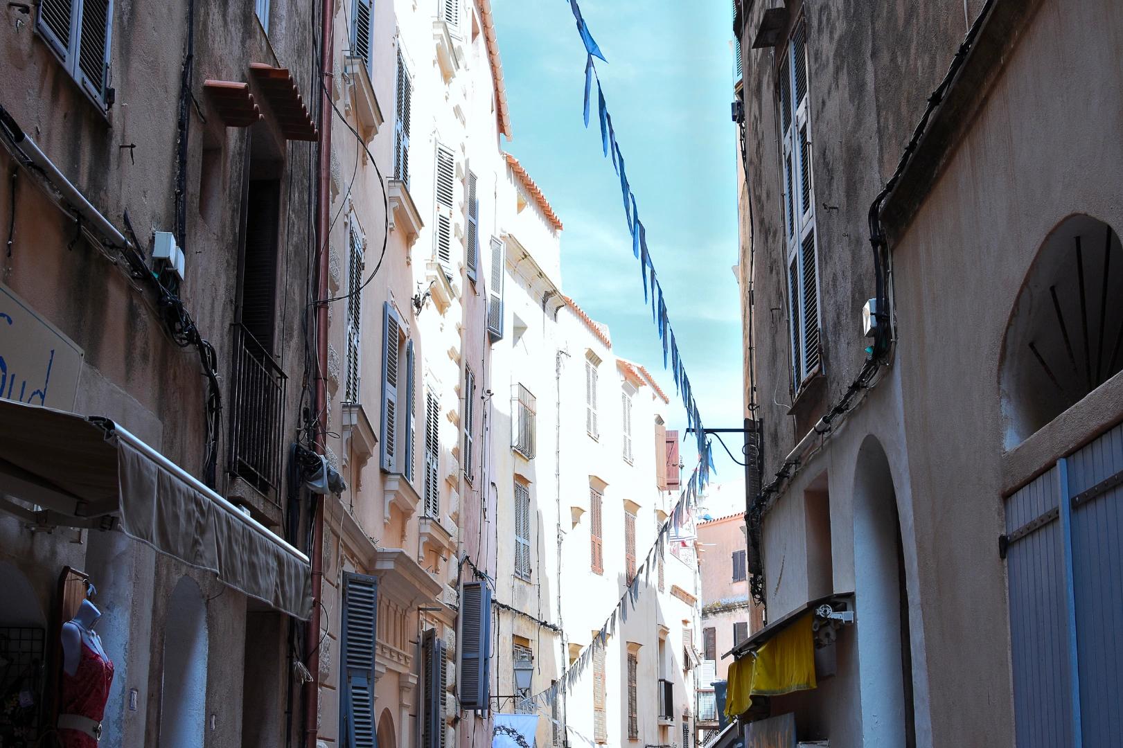 Alt à définir